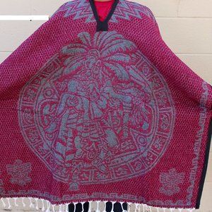 Aztec Calendar with Aztec poncho Gaban de Calendario Azteca Dark Red